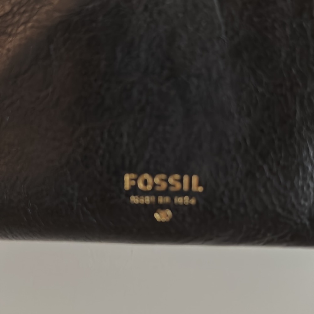 FOSSIL Crossbody - Picture 3 of 6